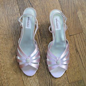 Dyeables Satin Dress Sandals NEW, Size 11B, Light Pink